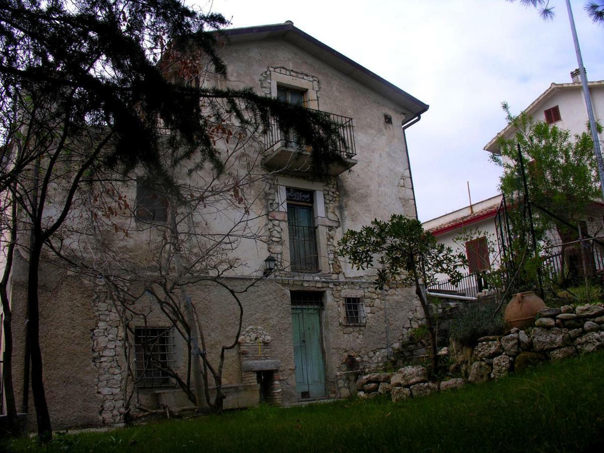 منزل الضيف Palombaro  في Ai Limiti • 67 • Stonehouse المظهر الخارجي الصورة